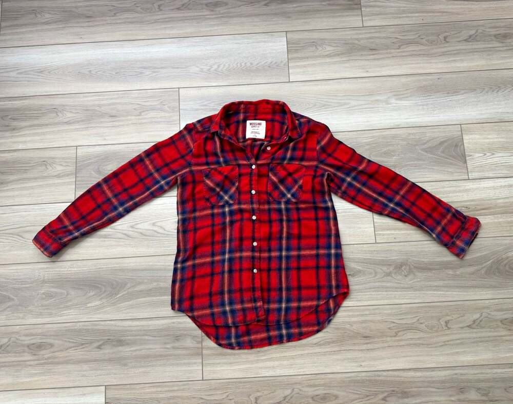 Mossimo Supply Co Medium Red Blue Plaid Flannel Boyfriend Fit Button Down Shirt